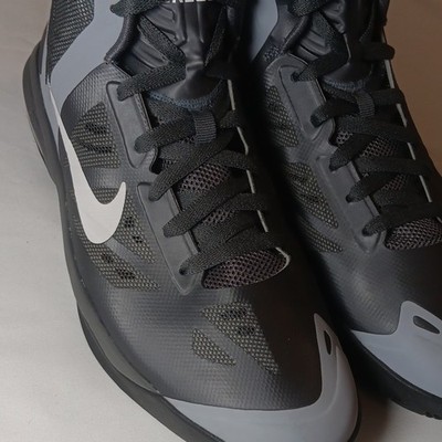Nike Air Max Hyperaggressor Men's Basketball Mid Top Cushioned