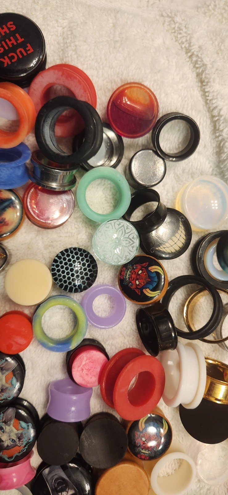 Multiple Size Ear Gauges - image 3