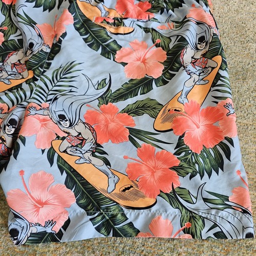 Used DC Batman Surfing Men's XL Light Blue Swim Trunks Floral All Over Print - Picture 12 of 17