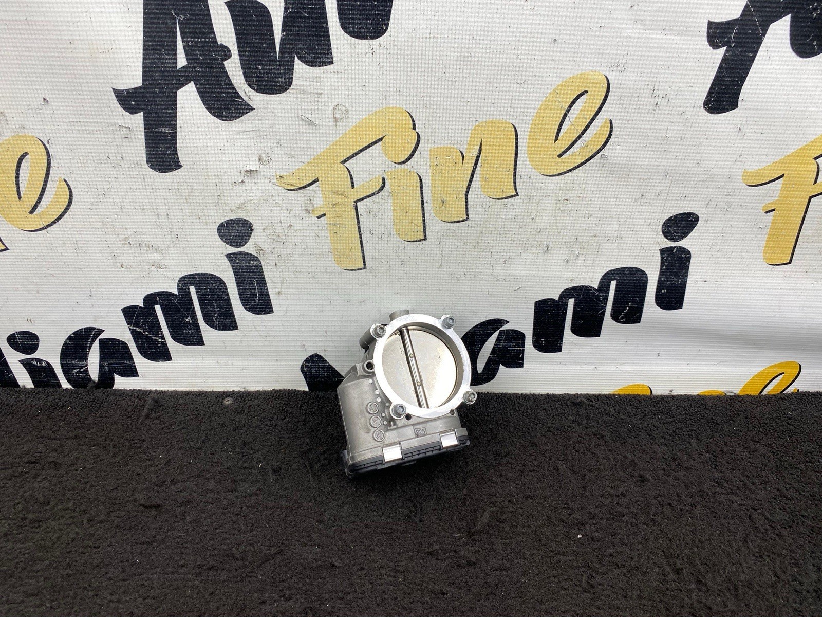 08-15 Maserati GranTurismo Throttle Body OEM