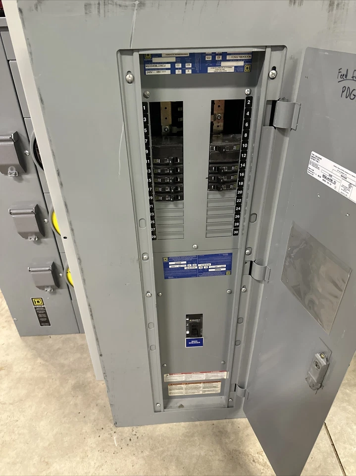 SQUARE D 225 AMP MDP 30 Circuit 240 3 Phase PANELBOARD NQODQB Warranty - Image 3 of 4