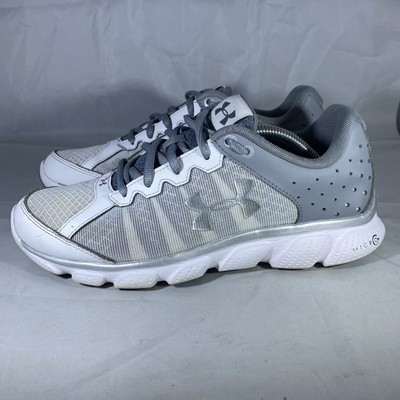 assert 6 running shoes