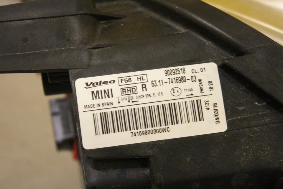 FARO XENÓN LADO DERECHO MINI COOPER F55 ORIGINAL 7416980 *DAÑADO* Foto 4 de 4