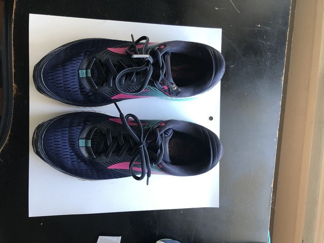 womens brooks ghost 10 size 9.5