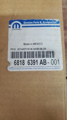 New Mopar 68186391AB Front Fog Lamp, Left 2015-2016 Chrysler 200 - Picture 2 of 2
