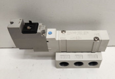 NEW OLD STOCK SMC 24V 1/4" PORT SOLENOID VALVE SY5140-5DZ-02N