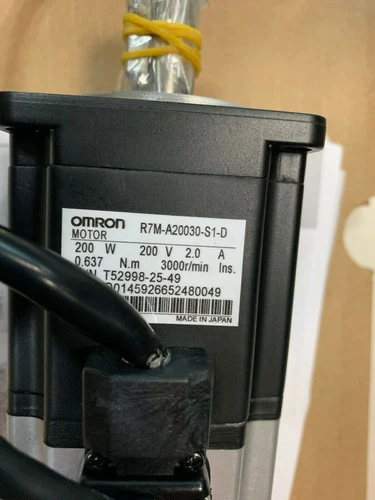 1PC New Omron R7M-A20030-S1-D Servo Motor R7MA20030S1D Expedited Shipping - Picture 1 of 4