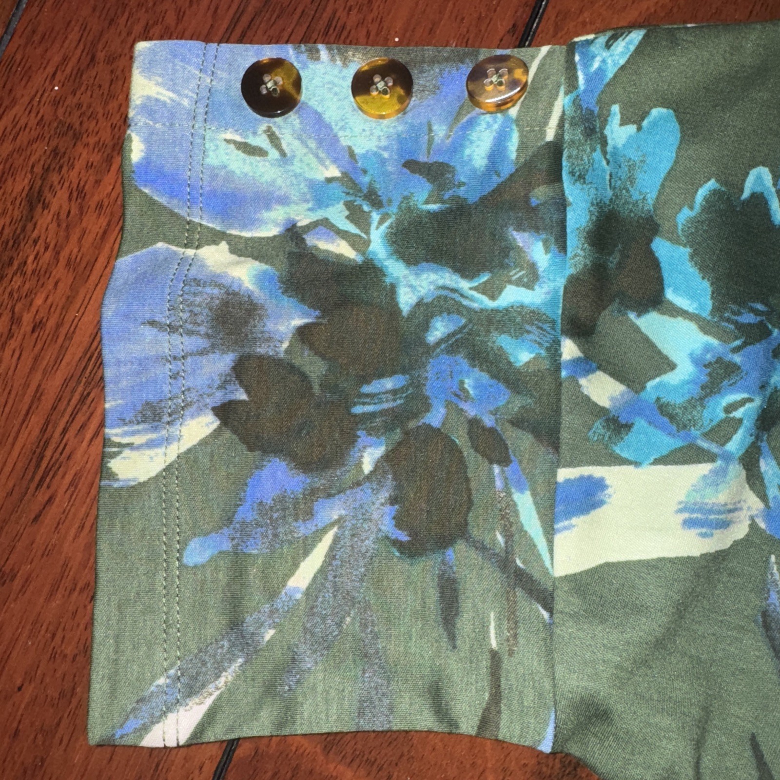 Picture 4 of 5