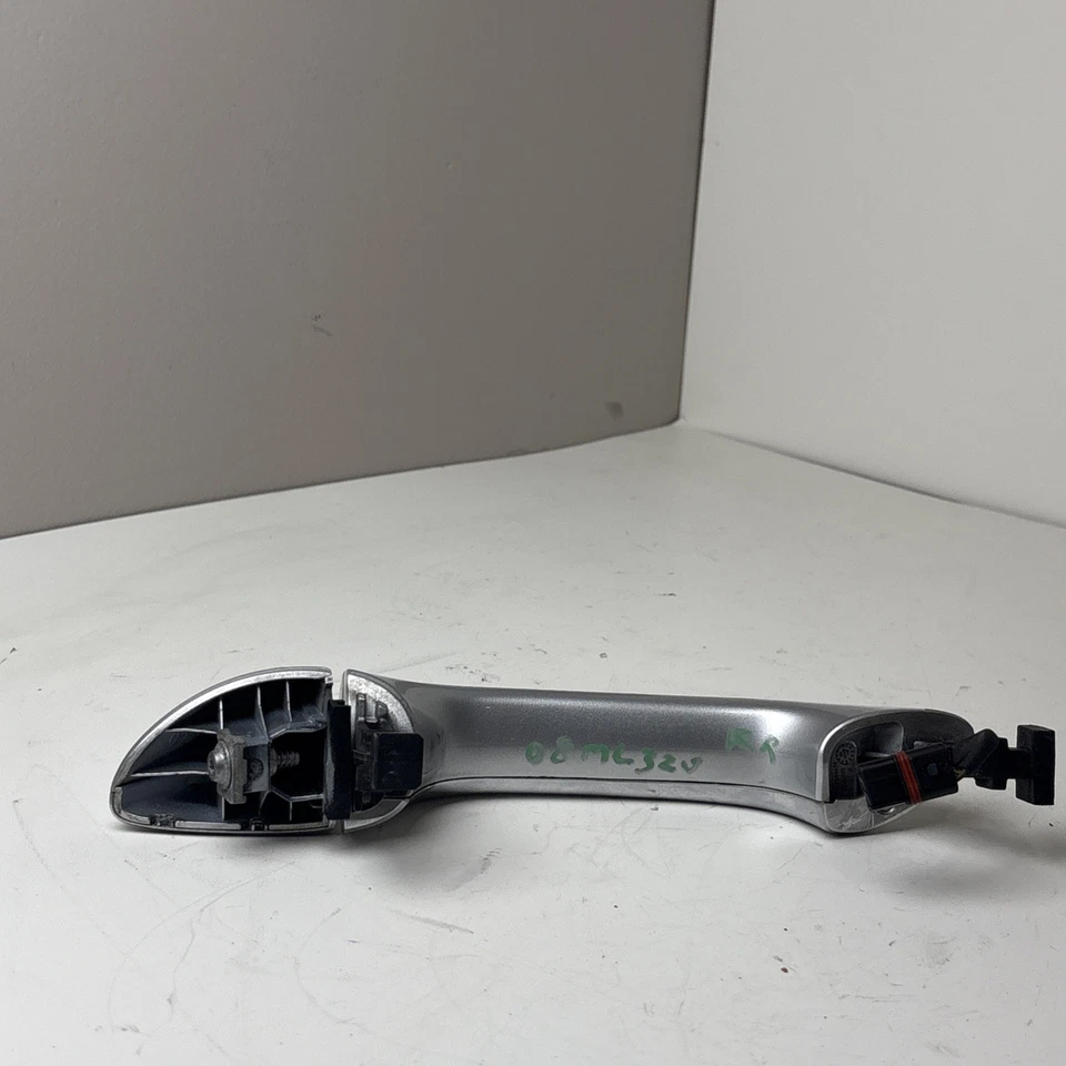 Mercedes-Benz ML 320 2008 manija de puerta delantera derecha OE Foto 3 de 4