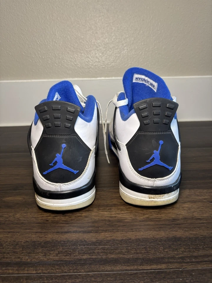 Talla 15 - Jordan 4 Retro Mid Motorsports Foto 4 de 4