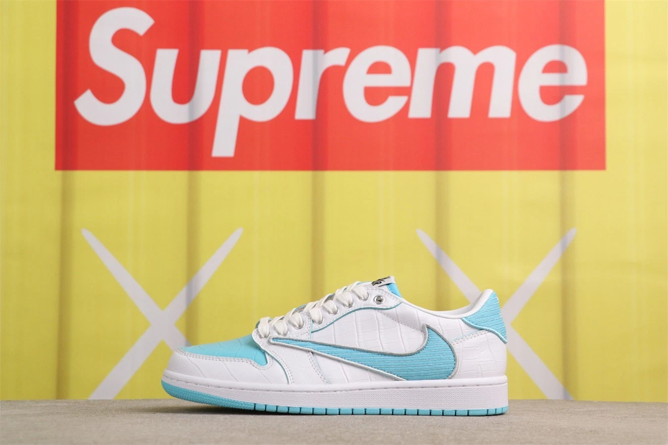 JORDAN Sneakers unisex moda AJ1 retrò basse Travis Scott bianco turchese