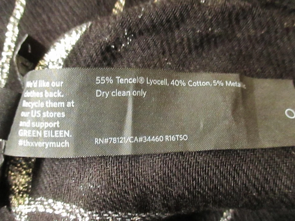 Bufanda Eileen Fisher para mujer talla única negra plateada metálica a rayas borla envoltura Foto 4 de 4
