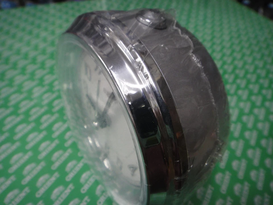 Seiko Bedside Alarm clock Sweep snooze Lumibrite night light QHE133S auto stop - Image 3 of 4