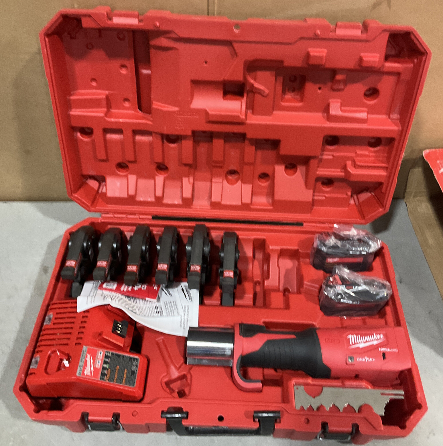 Milwaukee 292222 M18 Force Logic Copper Press Tool Kit with 1/2" to 2