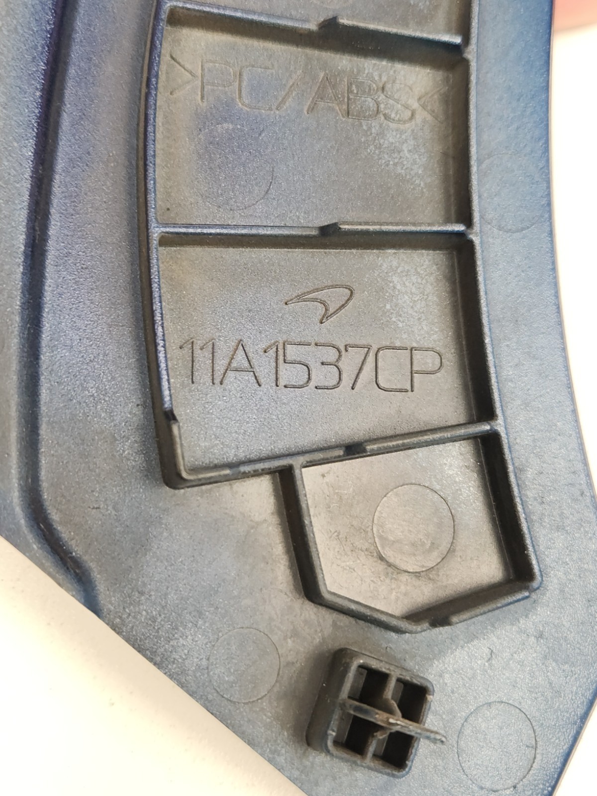 2012-2014 MCLAREN MP4-12C LH LEFT SCREW COVER BLUE OEM 11A1537CP