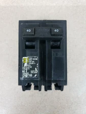Square D HOM240 2P 40A Circuit Breaker SEE PICS