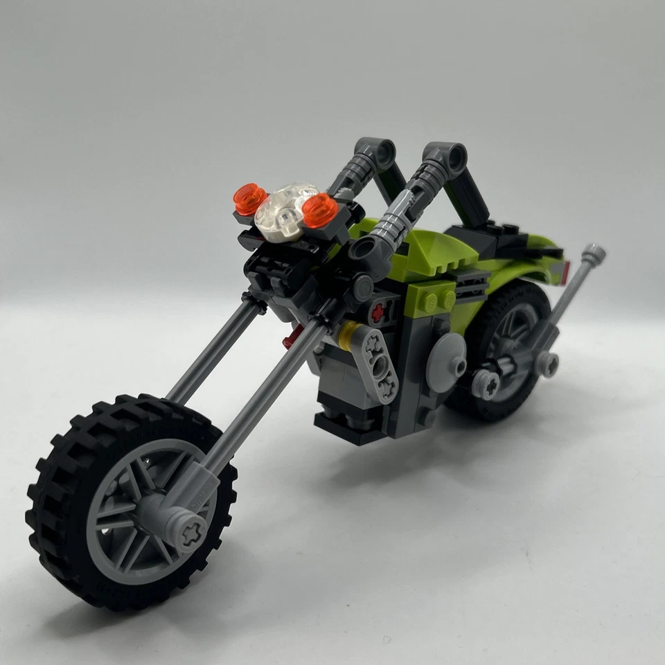 LEGO Creator 31018 Highway Cruiser, photo 2 of 5