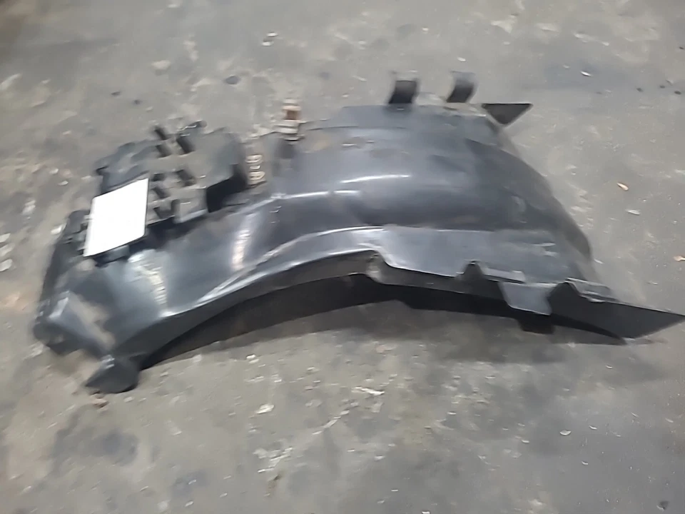 HONDA 1982 1983 VF750S V45 SABLE RUEDA TRASERA PLÁSTICO GUARDABARROS CUBIERTA Foto 3 de 4