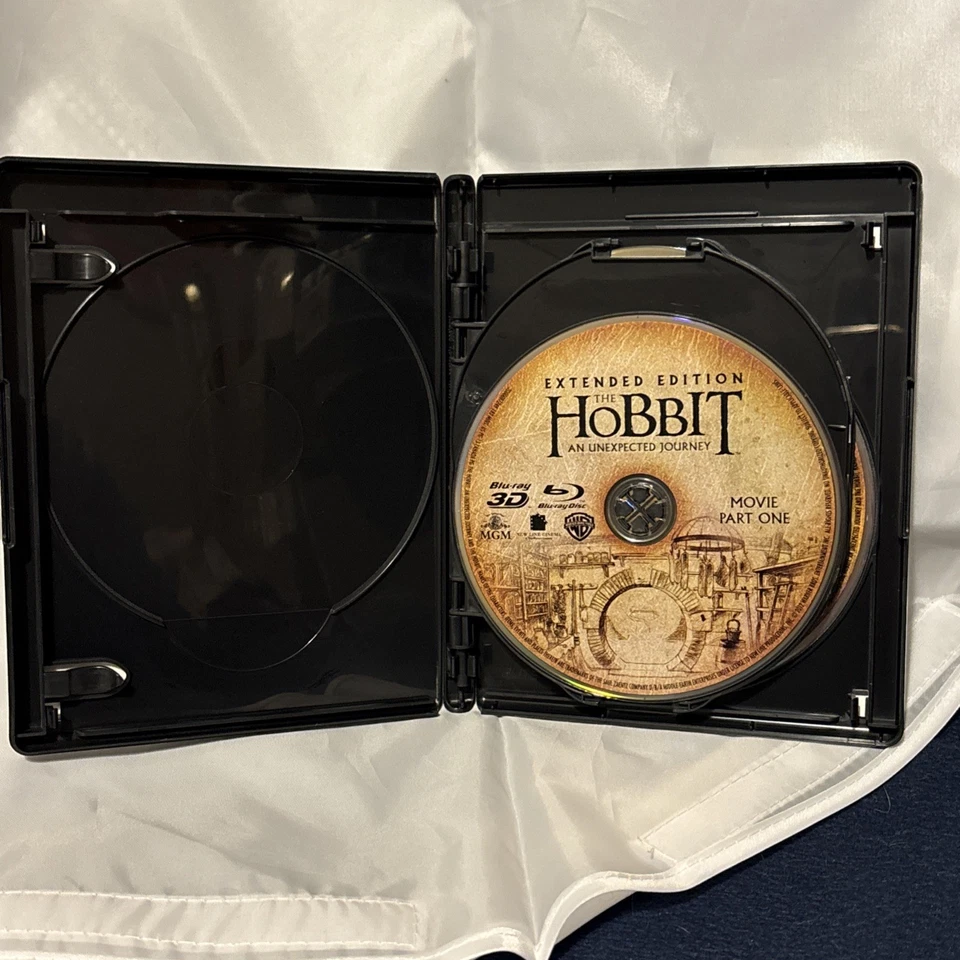 The Hobbit: An Unexpected Journey (Extended Edition) (Blu-ray 3D + Blu-ray) - Image 4 of 4