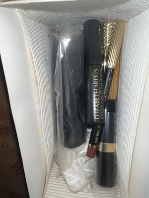 Elizabeth Arden Holiday Nights Makeup Set Lipstick Mascara Eau de Toilette