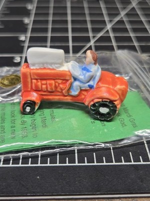 2023 Haydel's king cake doll TRACTOR Mardi Gras New Orleans baby parade float