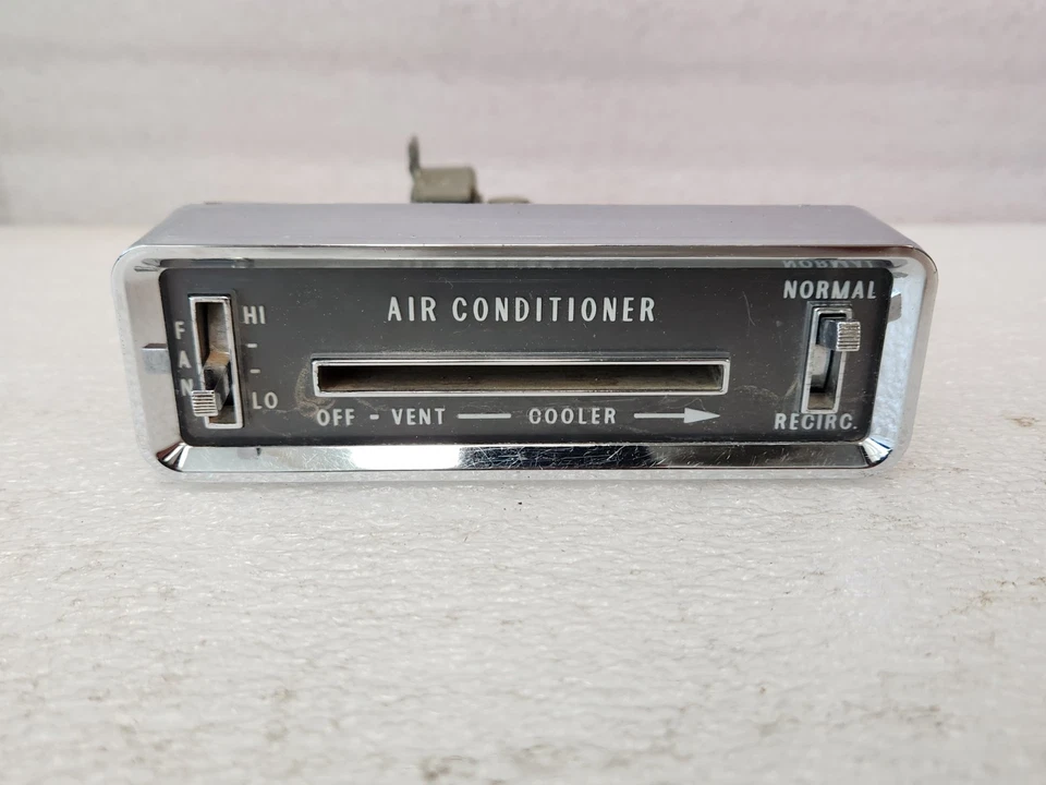 1959 1960 CADILLAC AIR CONDITIONER A/C CONTROL DASH UNIT temperature controls - Image 2 of 4