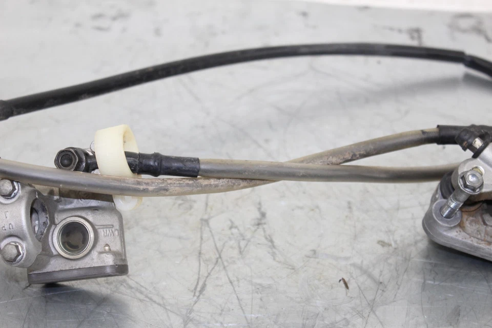 Honda CR125 CR 125 2003 03 OEM PINZA DE FRENO DELANTERA SOPORTE CILINDRO MAESTRO Foto 4 de 4