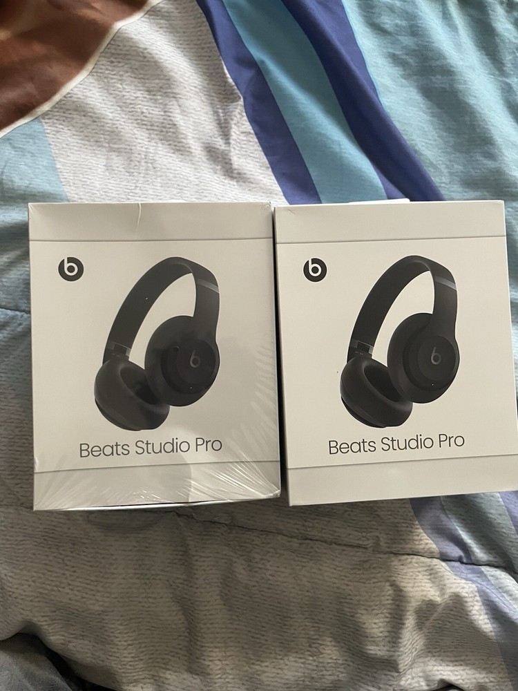 Beats by Dr. Dre Studio Pro Wireless Bluetooth Headphones - Black MQTP3LL/A