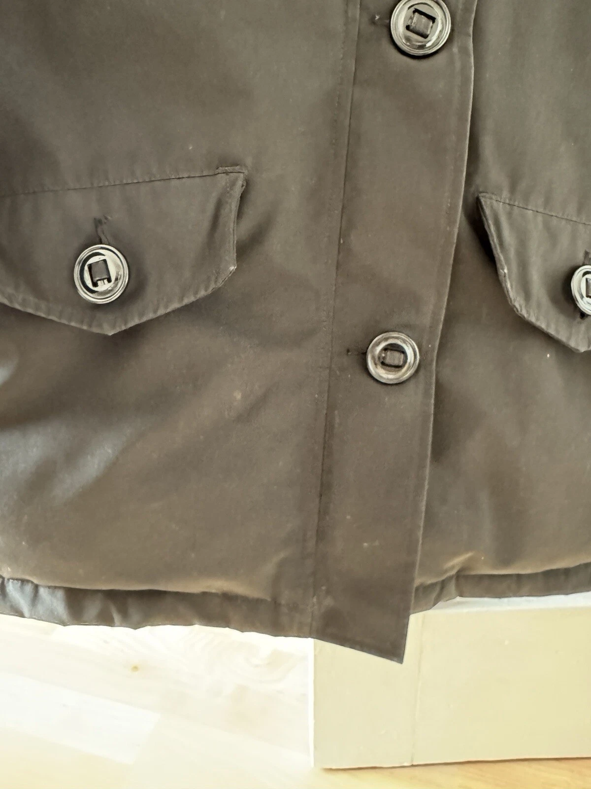 CANADA GOOSE giacca donna canada oca. Ottime condizioni con cappuccio in vera pelliccia. taglia piccola