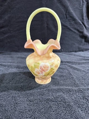 2003 Fenton Art Glass Burmese Diamond Optic "Heirloom Optics" Basket Pink