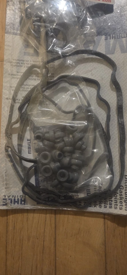 Juego de juntas de cubierta de válvula de motor MAHLE VS50684 para modelos seleccionados de Ford Lincoln 10-15 Foto 2 de 4