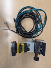 Cognex IS2000M-130-40-125 Vision Camera with adjustable stand