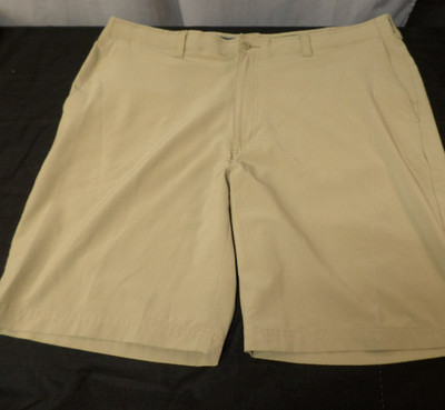 CLEAN EUC DESIGNER BEN HOGAN CASUAL COMFY HIKING WORK TAN SHORTS SIZE 40