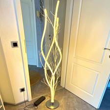 LED Stehlampe Weiß/Silber mit Fernbedienung ...