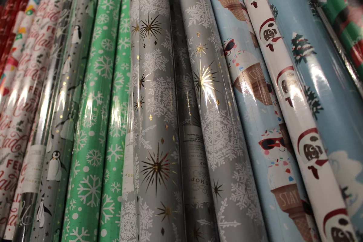 Santa Express Wrapping Paper (36 Sq. ft.) | Innisbrook Wraps