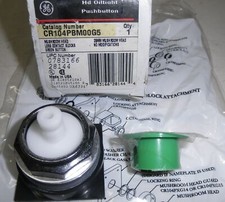 NEW CR104PBM00G5 GE Green Pushbutton 35mm Made in USA General Electric 078316...