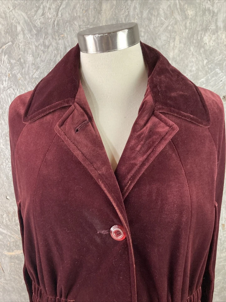 Vintage Ruby Martin Size M/L Burgundy Velvet Cape Jacket Regencycore Whimsygoth - Image 2 of 4