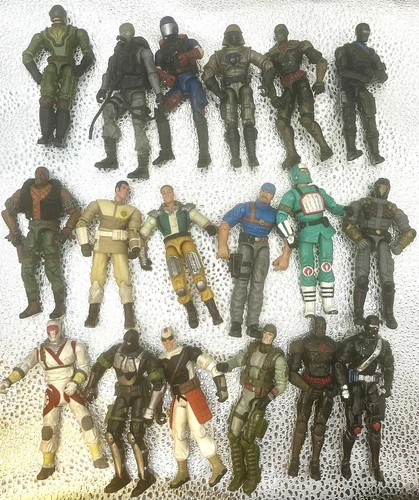 Lot Of 18- 2000s G.I.Joe Hasbro Lot Loose
