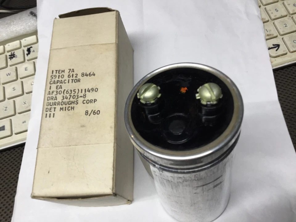pyramid capacitor Item 7A DRA-34703-8 AF30 (635) 11490 750 MFD 165 W.V Negative - Image 3 of 3