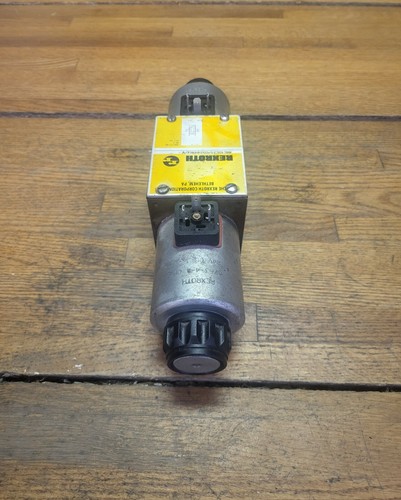 Elettrovalvola direzionale idraulica Rexroth 4WE10E31/CG24N9K4/V - Foto 4 di 7