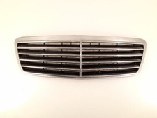 Calandre Mercedes 208