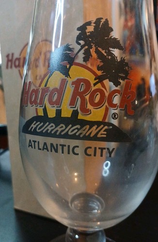 10" Hard Rock Hurricane Glass – Atlantic City (New in Box) - Picture 5 of 6