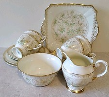 Rare Tuscan Plant Bone China Vintage 15 Piece Green Flowers Gold Trim Tea Set 