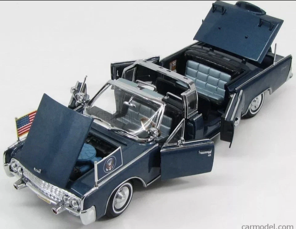 Rare JFK 1961 Lincoln X-100 Limo 1:24 Scale Road Signature/Yat Ming - New In Box - Image 3 of 4