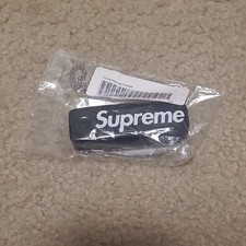 Supreme Black Logo Floating Plastic/Metal Key...