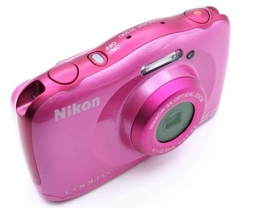 Nikon Coolpix W100 Digital Camera 13.2 MP 3x Optical Zoom with