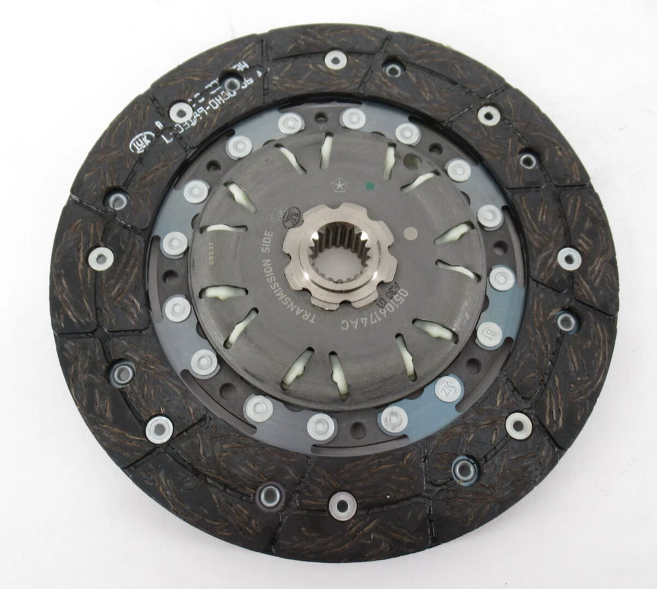 Kit de embrague de disco y placa de presión genuino OEM Mopar Dodge 5106173AC 2013-16 Dart Foto 3 de 4