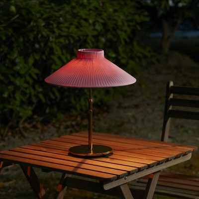 solar powered outdoor table lamp
