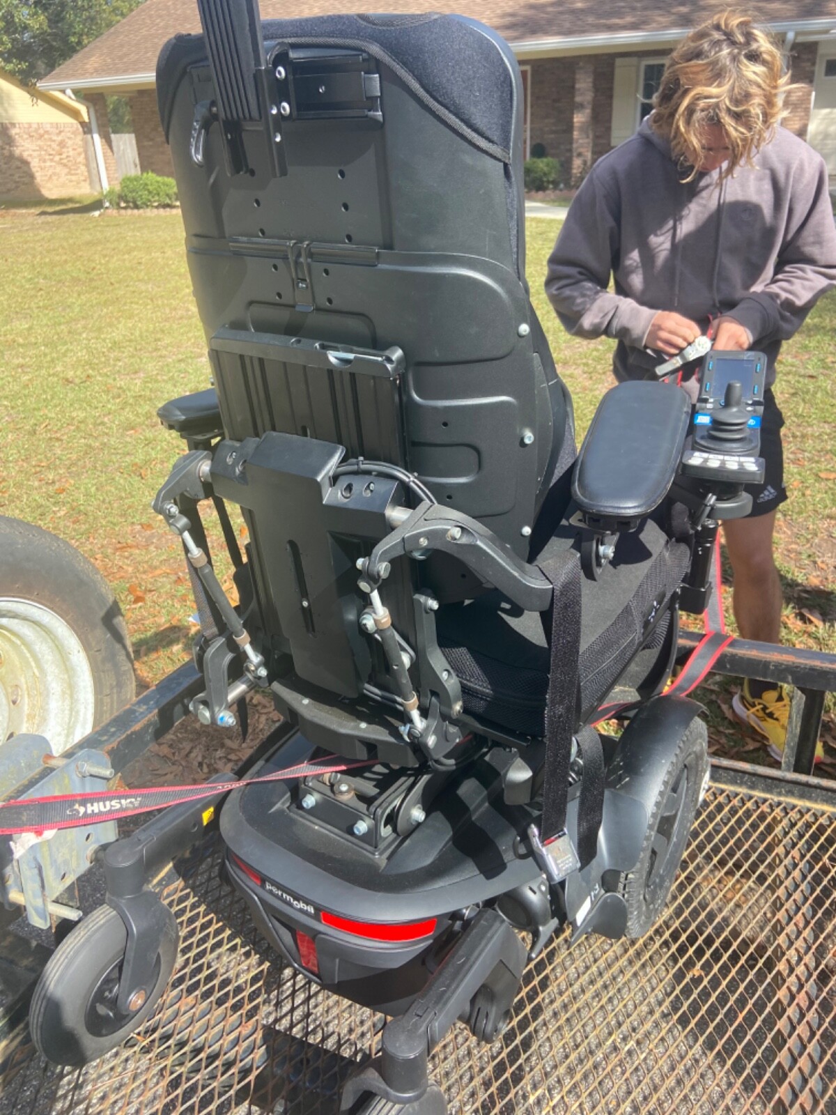 PERMOBIL F3 WHEELCHAIR,POWER TILT,RECLINE,LEGS & LIFT. LIGHTS