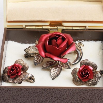 Vintage Red Rose Brooch Clip Earring Set